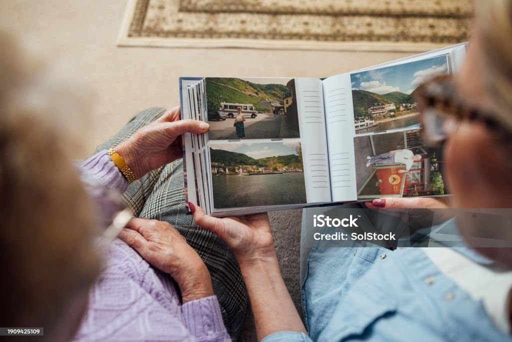 Métodos visuais podem ser por exemplo, o uso da fotografia, que capta a cotidianidade da vida das pessoas